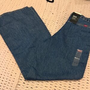 Levi's Women's Flare Jeans in Classic Blue